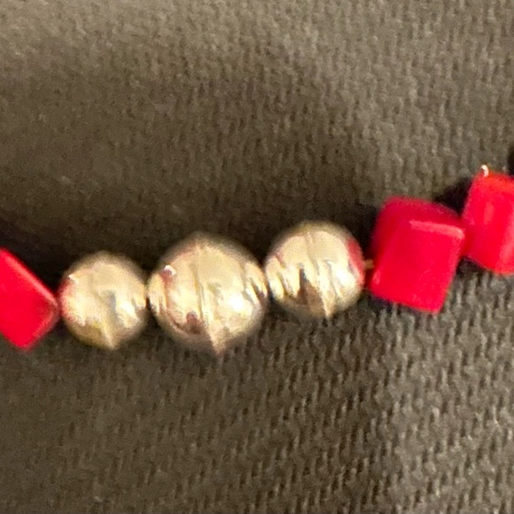 Hand Crafted “One of a Kind” Red Coral Cubes & Sterling Silver Necklace. - Picture 2 of 2